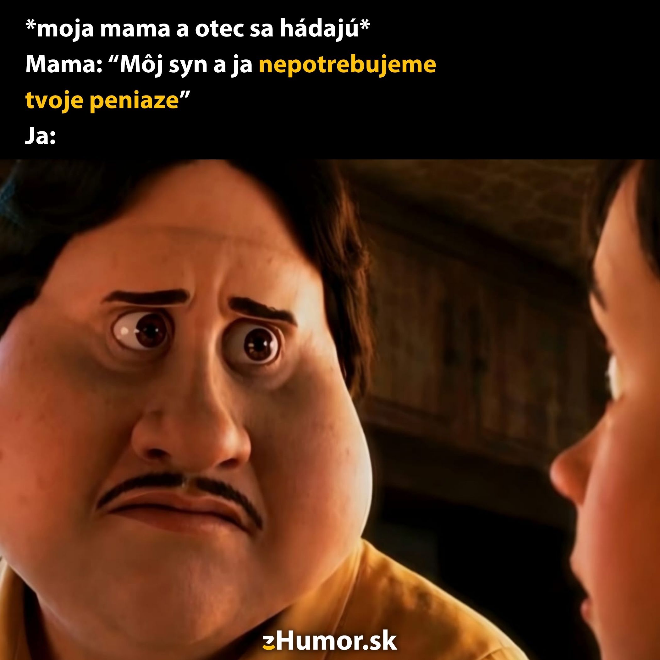 Animovaná postava s prekvapeným výrazom počúva rozhovor o peniazoch medzi rodičmi.