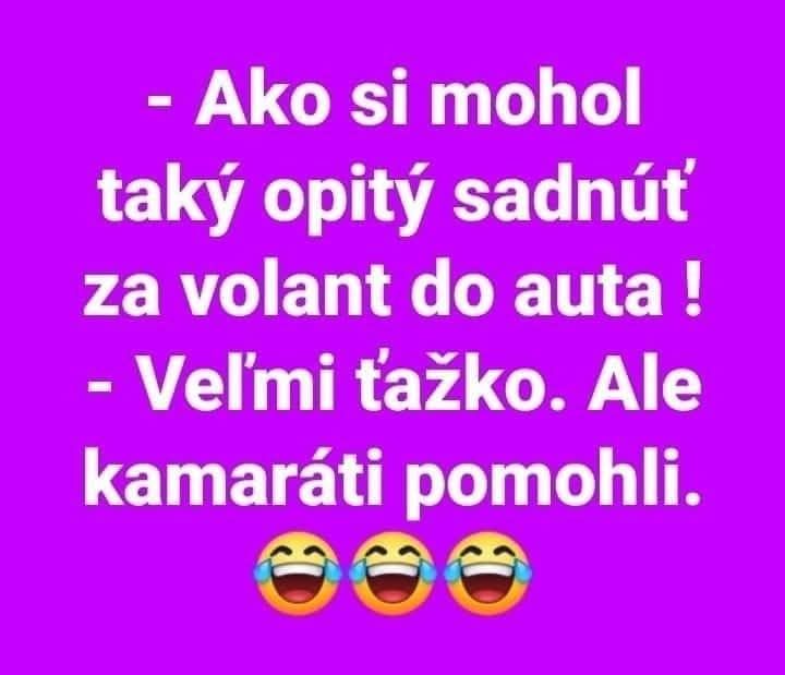 Text vtipu na ružovom pozadí o opitosti za volantom s trochou humoru.