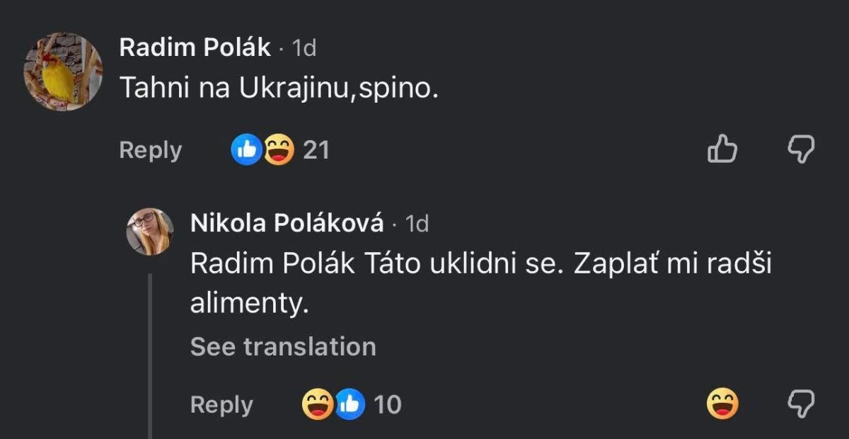 Používateľská konverzácia na sociálnej sieti s vtipným výmenou názorov.