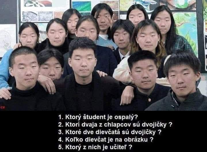 Skupinová fotografia študentov s otázkami o ospalom študentovi, dvojčatách a počte dievčat na obrázku.