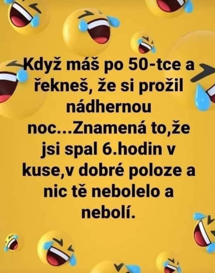 Smiešne emoji s textom o hodnotení peknej noci po 50-ke ako 6 hodín kvalitného spánku bez bolesti.