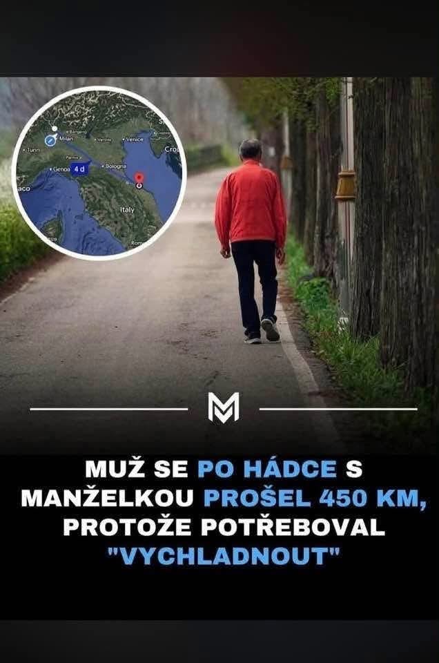 Muž kráča po ceste, na mape Talianska zobrazená vzdialenosť 450 km pre jeho upokojenie po hádke.