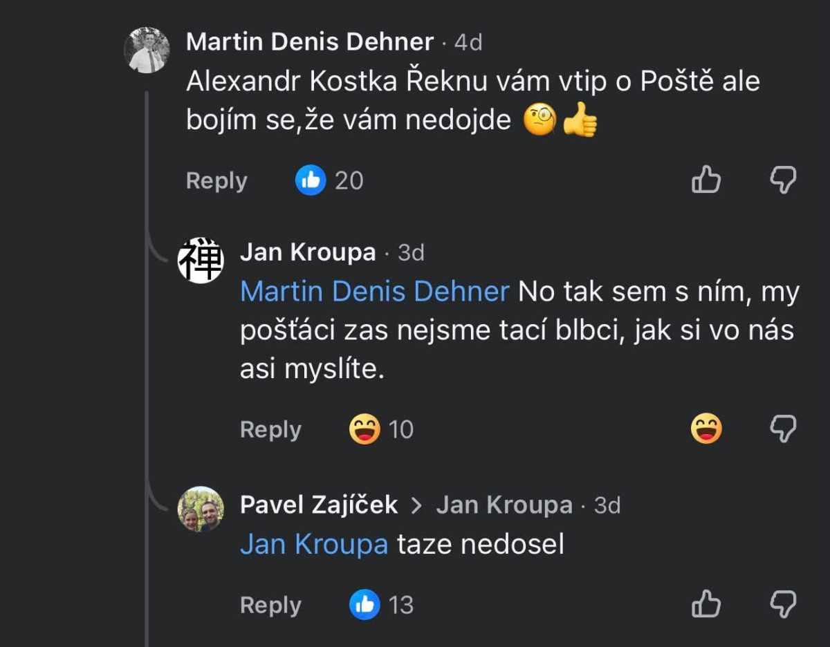 Konverzácia ľudí o vtipe na tému pošta a reakcia naň s humorom a iróniou.