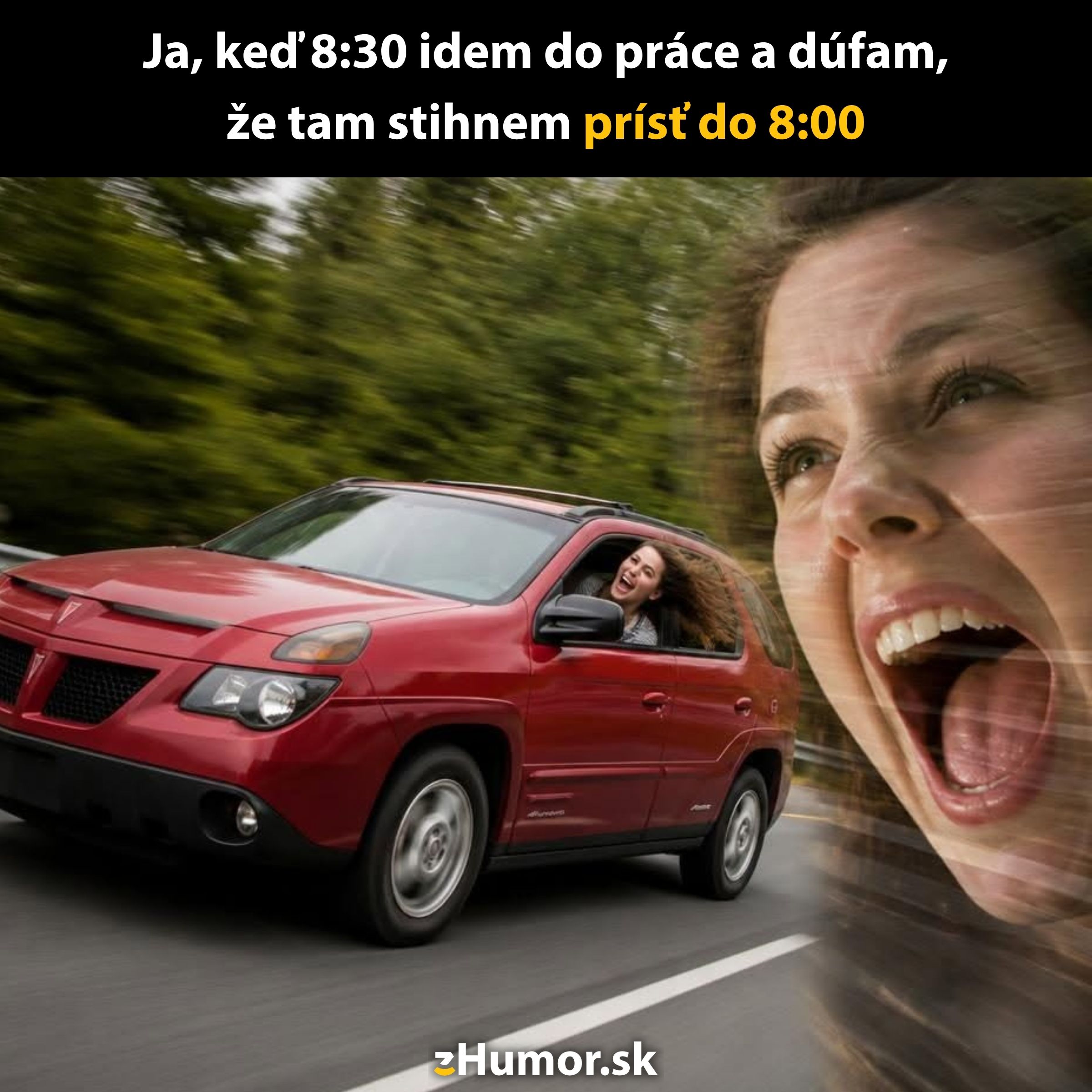 Žena v červenom aute sa ponáhľa do práce s komickým výrazom na tvári.
